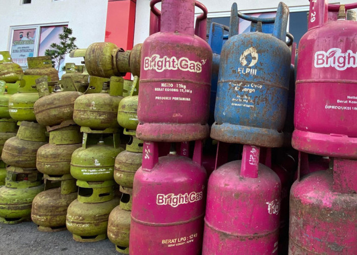 Biang Kelangkaan LPG 3 Kg Terungkap! Polda Babel Bongkar Gudang Pengoplos 