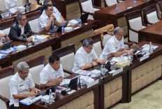 Bea Cukai Bakal Pecat Pegawai yang Terbukti Terlibat Impor Pakaian Bekas Ilegal