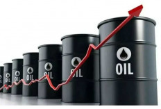 Strategi Dua Arah Hadapi Lonjakan Harga Minyak