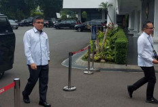 Presiden Prabowo Bahas UMP 2025 dalam Rapat Terbatas dengan Menteri Ketenagakerjaan