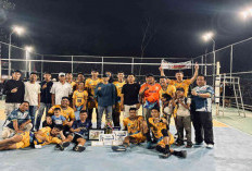Kalahkan Livin Sijuk 3-0, Tim Voli PUMAU Kampong Damai Juara Kades Cup VI Simpang Tiga 