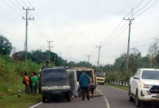 Truk Box Bertuliskan Sosro Kecelakaan di Badau, Kapolsek Tegaskan Tak Angkut Timah Ilegal