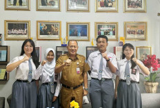 Tim SMAN 1 Manggar Juara Lomba Video Metday Competition IPB 2025, Menang Lawan Mahasiswa