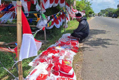 Dampak Belanja Online dan Pandemi, Omzet Penjualan Bendera Musiman di Beltim Turun