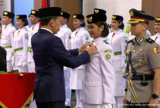 Jokowi Kukuhkan Pasukan Pengibar Bendera Pusaka untuk Upacara 17 Agustus di IKN