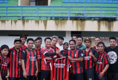 Gantikan Endrian, Sadex Jabat Ketua Milanisti Belitong