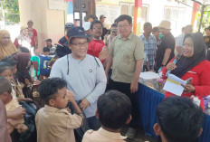 102 Siswa di Kepulauan Beltim Terima Bantuan Sekolah dari Dindik dan CSR Bupati