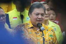 Usai Mundur dari Ketum Golkar, Airlangga Ucapkan Terima Kasih kepada Jokowi dan Prabowo