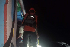 ABK Asal Dendang Belitung Timur Jatuh di Selat Karimata, Tim SAR Lakukan Pencarian 