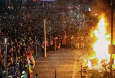 OJK: Sektor Jasa Keuangan Tetap Kokoh Meski Demo, IHSG Cetak Rekor Tertinggi