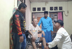 Berbagi Tanpa Ribet, Warga Gantung–Lenggang Terima Bantuan Kursi Roda dari Keluarga Boyak