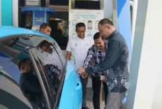 PLN dan Icon Plus Tandatangani Kerja Sama Sewa Mobil Listrik untuk Kendaraan Operasional