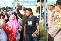 Masyarakat 'Geruduk'  KPU dan Polres Belitung, Apresiasi Netralitas TNI Polri