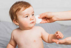 Panduan Memilih Produk Perawatan Kulit yang Aman untuk Bayi Baru Lahir