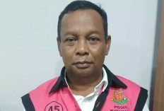 Ironi Penegak Hukum, Eks Kajari Bateng Padeli Berujung Pakai Rompi Pink