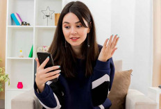 5 Bahaya Flexing Berlebihan di Medsos, Dampak Bagi Keluarga & Cara Menguranginya