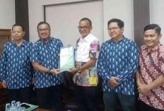 Baznas Belitung Serahkan Laporan Kinerja 2025 ke Bupati