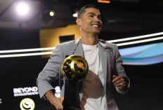 Cristiano Ronaldo Raih Penghargaan Pemain Timur Tengah Terbaik 2024