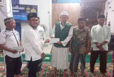 Safari Ramadhan di Masjid As Syuhada Mempiu, Baznas Belitung Salurkan Bantuan untuk 10 Mustahiq