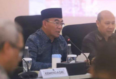 Menko PMK: Penurunan Kelas Menengah Tidak Memicu Peningkatan Jumlah Kemiskinan