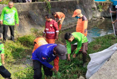DLH Belitung Kerja Bakti Bersihkan Sungai dan Jalan Protokol Jelang Ramadan 2026