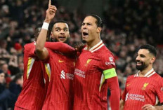 Pelatih Liverpool Arne Slot Harap Van Dijk Tetap Bertahan di Anfield