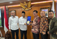 Pemkab Beltim Siap Bangun Sekolah Rakyat, Bupati Kamarudin Temui Menteri Sosial