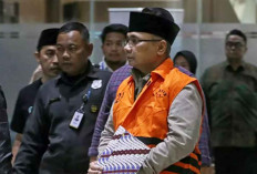 Keputusan Tahanan Rumah Yaqut Picu Kritik, Eks Penyidik KPK Ungkap Risiko Serius