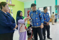Bupati Beltim Salurkan 500 Paket Bantuan Nelayan Terdampak Angin Kencang, Meski Anggaran Defisit