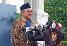 Prabowo Umumkan Kenaikan Gaji Guru ASN dan Non-ASN Mulai 2025