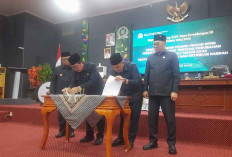 Raperda Pajak dan Retribusi Disahkan DPRD Beltim, Bupati: Demi Kesejahteraan Masyarakat