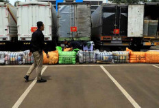 Pedagang Thrifting Pasar Senen Bongkar Pungli Oknum Bea Cukai, Baju Bekas Ilegal Rp 550 Juta per Kontainer