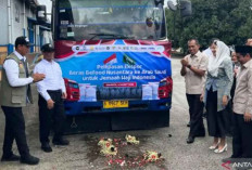 Bulog Lepas Ekspor Beras 2.280 Ton untuk Jamaah Haji Indonesia