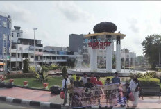 Komunitas Gamer Free Fire Belitung Berbagi Takjil, Wujudkan Aksi Sosial Ramadan