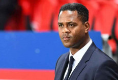 Warganet Ungkit Masa Lalu Kluivert Kandidat Pengganti STY, Pernah Tersangkut Judi?