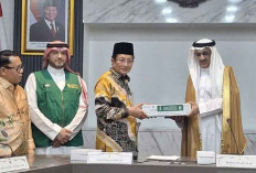 Menag Terima 100 Ton Kurma dari Raja Saudi untuk Masyarakat Menjelang Ramadan