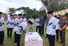 Peringatan HGN 2025, Bupati Beltim Perkuat Netralitas Sekolah Jelang Tahun Politik 