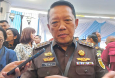 Mantan Jampidsus Jadi Tersangka 3 Kasus Korupsi, Mengapa Belum Ditahan? Ini Penjelasan Kejagung