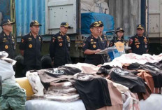 Bea Cukai Pertimbangkan Salurkan Baju Ilegal Sitaan untuk Korban Bencana Sumatera