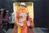 Juarai Fashion Show Batik Beltim 2024, Emak-Emak Ini Padukan Inovasi Busana Unik